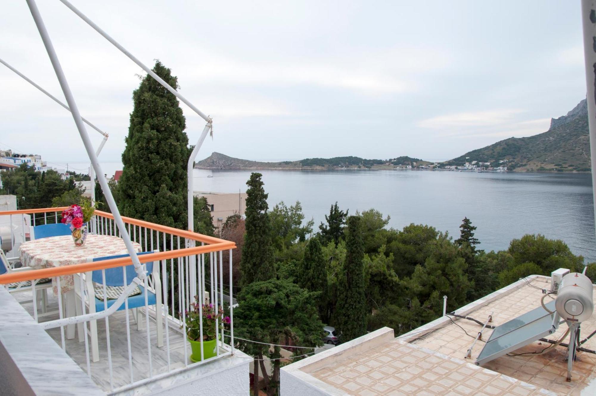 Tatsis Apartments Masouri Exterior foto